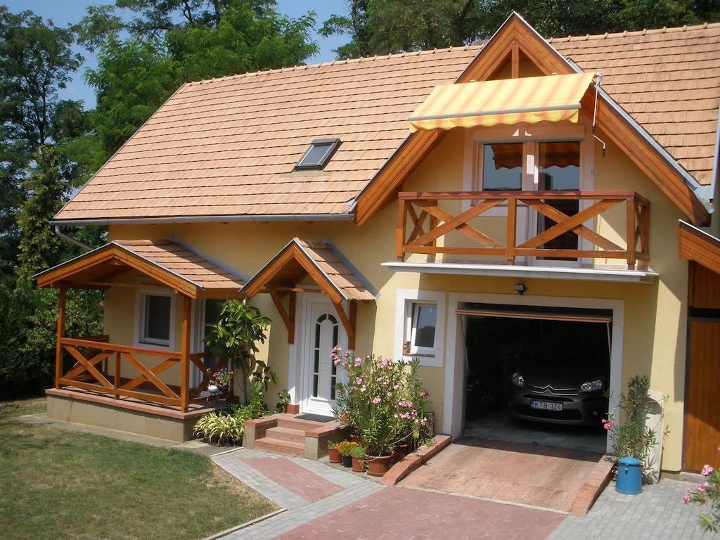 Emilia Apartmanhaz Hévíz Buitenkant foto